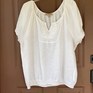 S/S White Blouse, Size XL Misses.